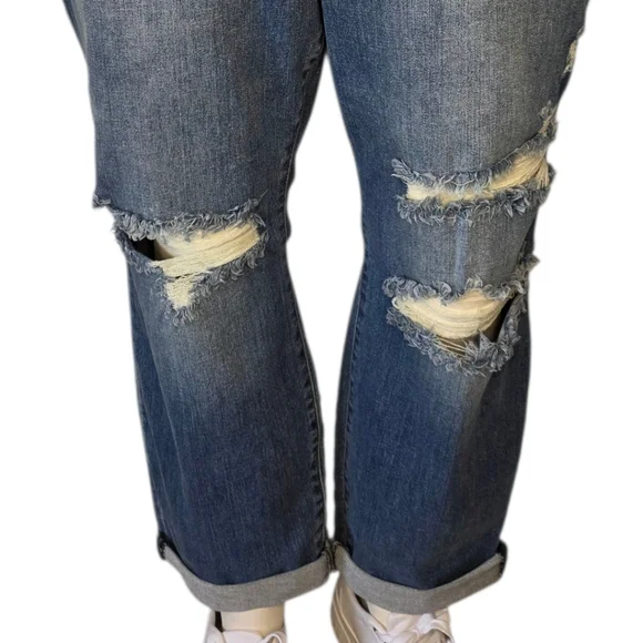 Judy Blue Paul Mid Rise Boyfriend Jeans 22W Distressed Vintage Wash NWT - Picture 3 of 10